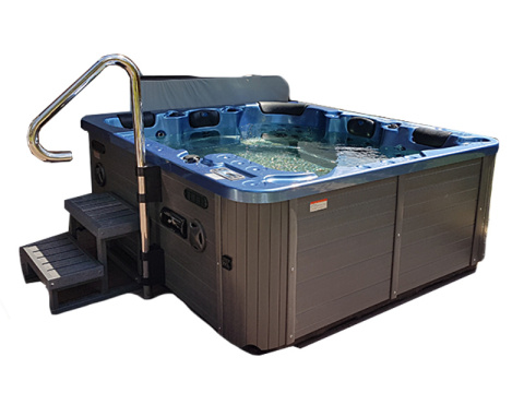 PORĘCZ DO JACUZZI CHROM PORĘCZ DO JACUZZI CHROM