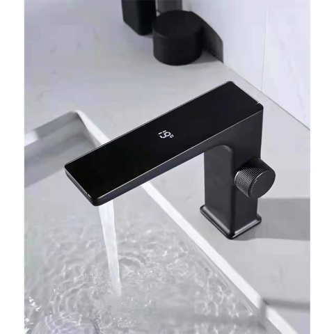 BATERIA UMYWALKOWA ŁAZIENKOWA F11B CZARNA LCD BATERIA UMYWALKOWA ŁAZIENKOWA F11B CZARNA LCD