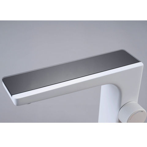 BATERIA UMYWALKOWA ŁAZIENKOWA F11-WH-BL BIAŁO/CZARNA LCD BATERIA UMYWALKOWA ŁAZIENKOWA F11-WH-BL BIAŁO/CZARNA LCD