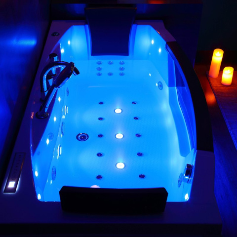 WANNA Z HYDROMASAŻEM URAN 931 BIAŁA 170x76 CM WANNA Z HYDROMASAŻEM URAN 931 BIAŁA 170x76 CM