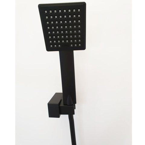 BATERIA PRYSZNICOWA Z TERMOSTATEM T202B CZARNA BATERIA PRYSZNICOWA Z TERMOSTATEM T202B CZARNA