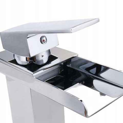 BATERIA UMYWALKOWA ŁAZIENKOWA F012 CHROM BATERIA UMYWALKOWA ŁAZIENKOWA F012 CHROM