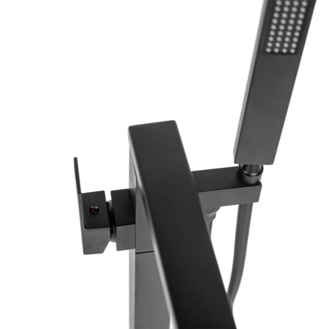 BATERIA ŁAZIENKOWA WOLNOSTOJĄCA F1532B CZARNA BATERIA ŁAZIENKOWA WOLNOSTOJĄCA F1532B CZARNA