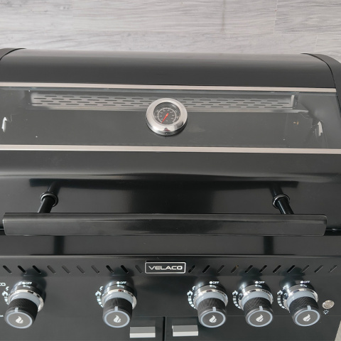 GRILL OGRODOWY GAZOWY Z POKRYWĄ I PÓŁKAMI ZEUS-C CZARNY RUSZT ŻELIWNY 14,5 KW GRILL OGRODOWY GAZOWY Z POKRYWĄ I PÓŁKAMI ZEUS-C CZARNY RUSZT ŻELIWNY 14,5 KW