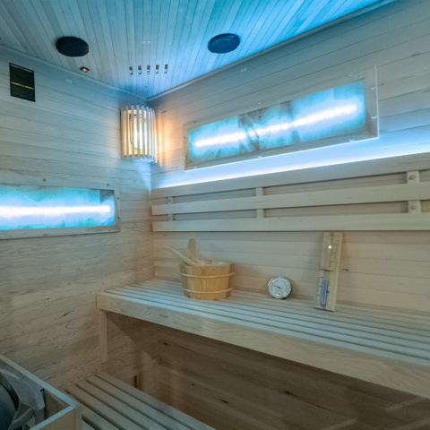 SAUNA FIŃSKA WYSOKOTEMPERATUROWA Z PIECEM LARK4/HARVIA 6KW 4-5 OSOBOWA 150x150 CM SAUNA FIŃSKA WYSOKOTEMPERATUROWA Z PIECEM LARK4/HARVIA 6KW 4-5 OSOBOWA 150x150 CM