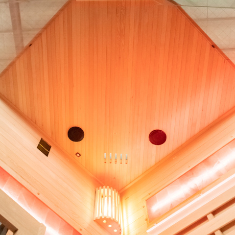 SAUNA FIŃSKA WYSOKOTEMPERATUROWA Z PIECEM LARK4/HARVIA 6KW 4-5 OSOBOWA 150x150 CM SAUNA FIŃSKA WYSOKOTEMPERATUROWA Z PIECEM LARK4/HARVIA 6KW 4-5 OSOBOWA 150x150 CM